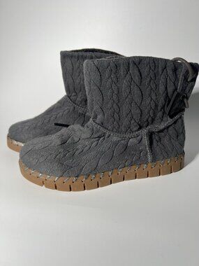 MUK LUKS Flexi Hoboken Women’s Gray Cable Knit Ankle Boots Size 7